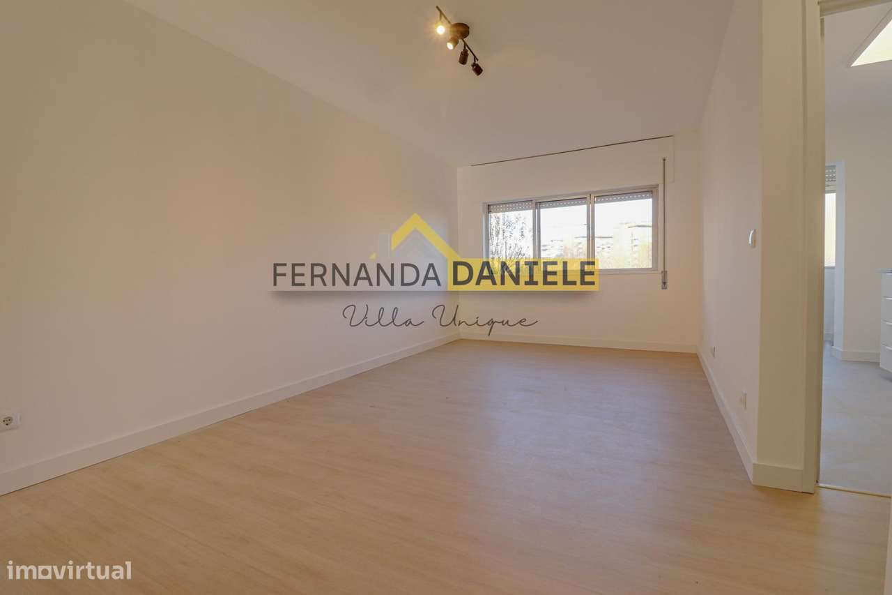 * Oportunidade * Apartamento T3 remodelado, em localização...-7