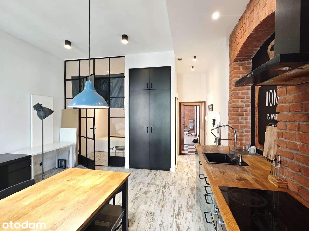 Tylko 6000 zł za m2. Duże mieszkanie w centrum Łodzi na 1 piętrze-3