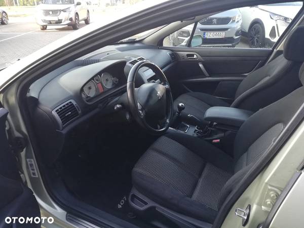 Peugeot 407 2.0 HDI ST Sport EU4 - 10