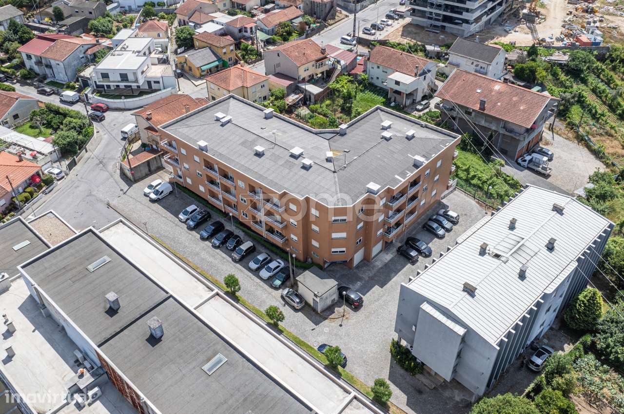 Oportunidade! T3 em Nogueira, Braga - Grande imagem: 3/27