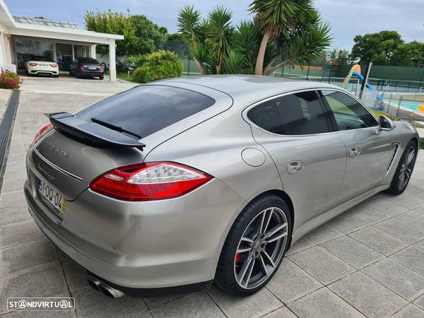 Porsche Panamera Turbo PDK - 7