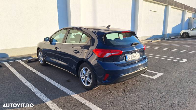 Ford Focus 1.0 EcoBoost Connected - 26