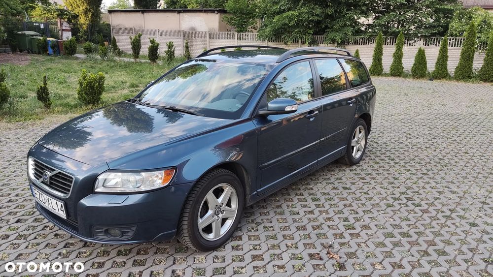 Volvo V50