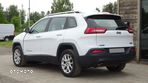 Jeep Cherokee - 3