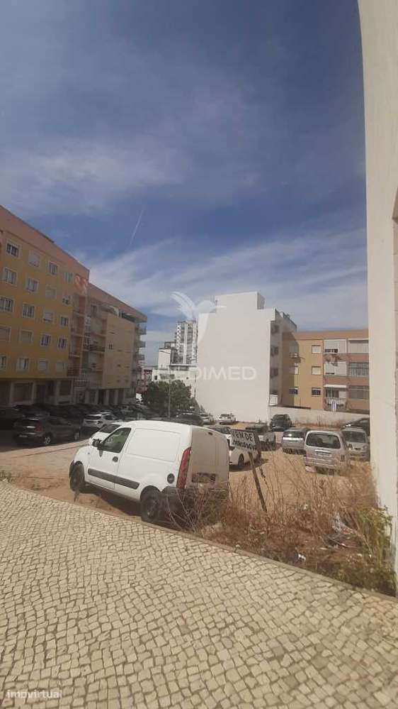 Terreno em Zona Central de Setúbal, para construção de Edifício de... - Grande imagem: 4/13