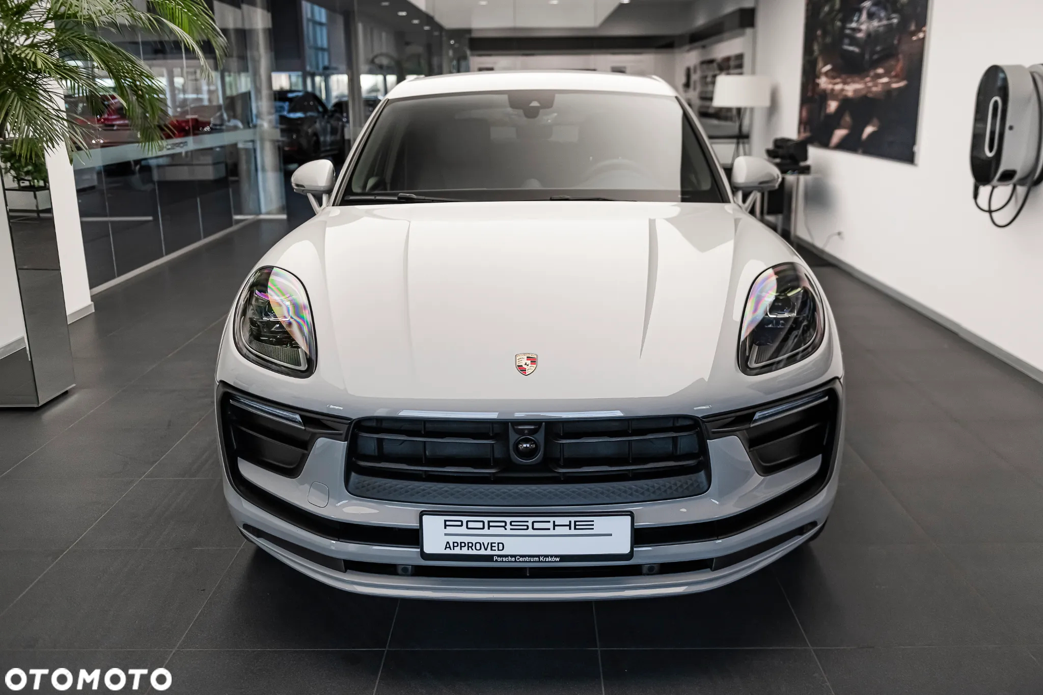 Porsche Macan Standard - 18