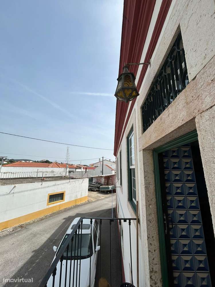 Palacete de Charme T8: Uma Joia Arquitetónica de 3-26