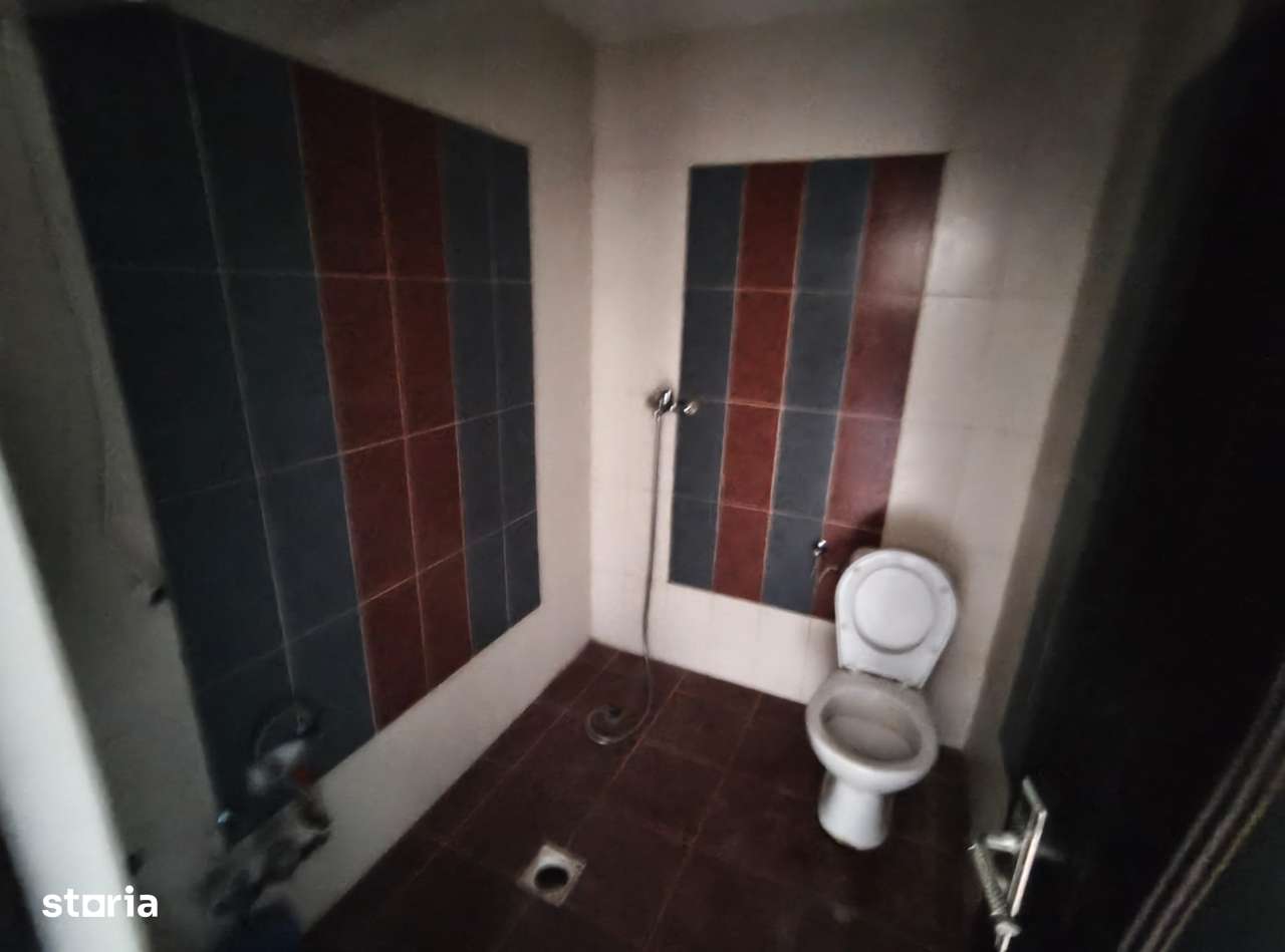 Ap. 2 cam, Decomandat, Nec. renovare, Sângeorgiu de Mureș zona Apollo - Imagine principală: 4/11