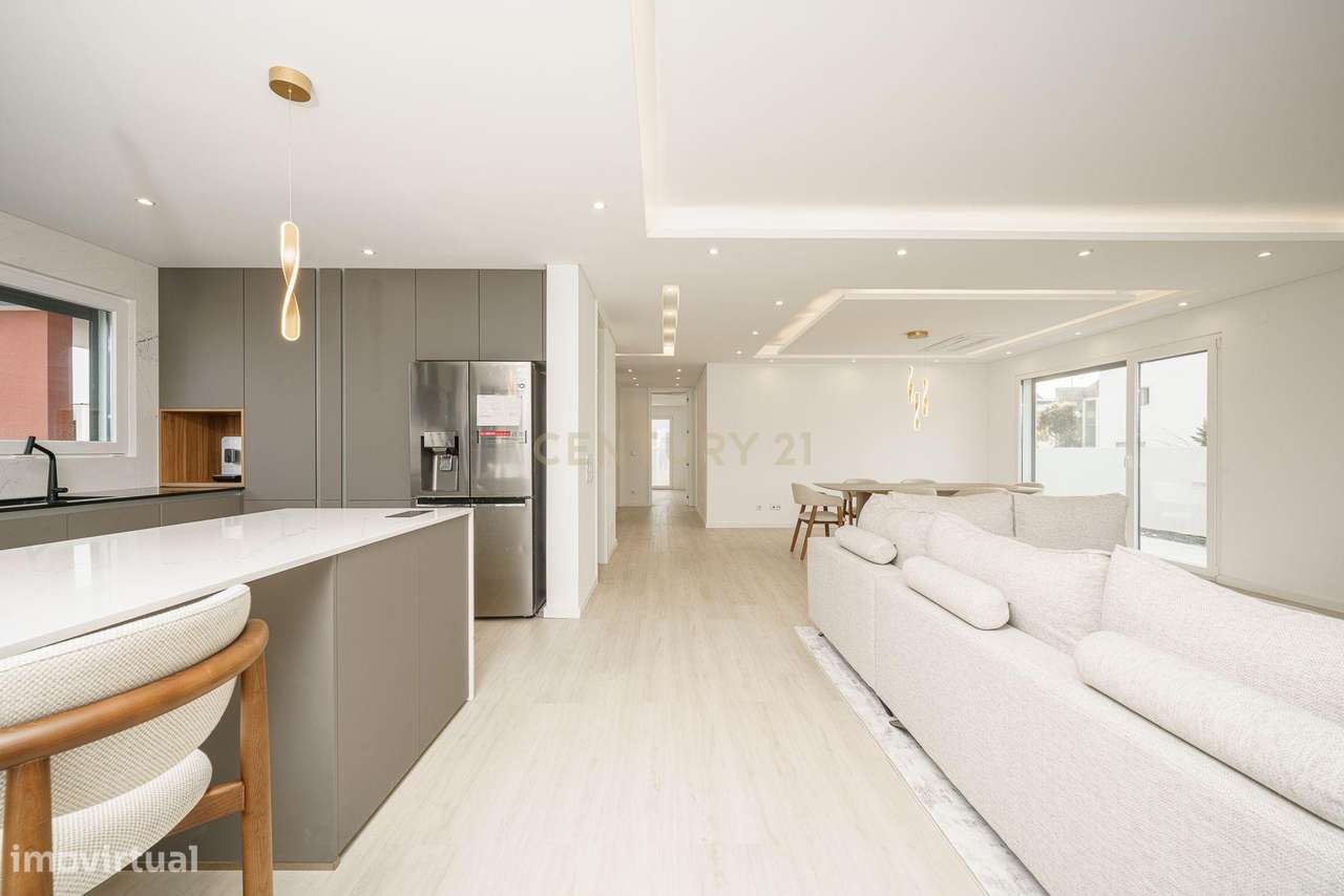 Moradia T3 Térrea a estrear com piscina e vista Serra-Setúbal-23