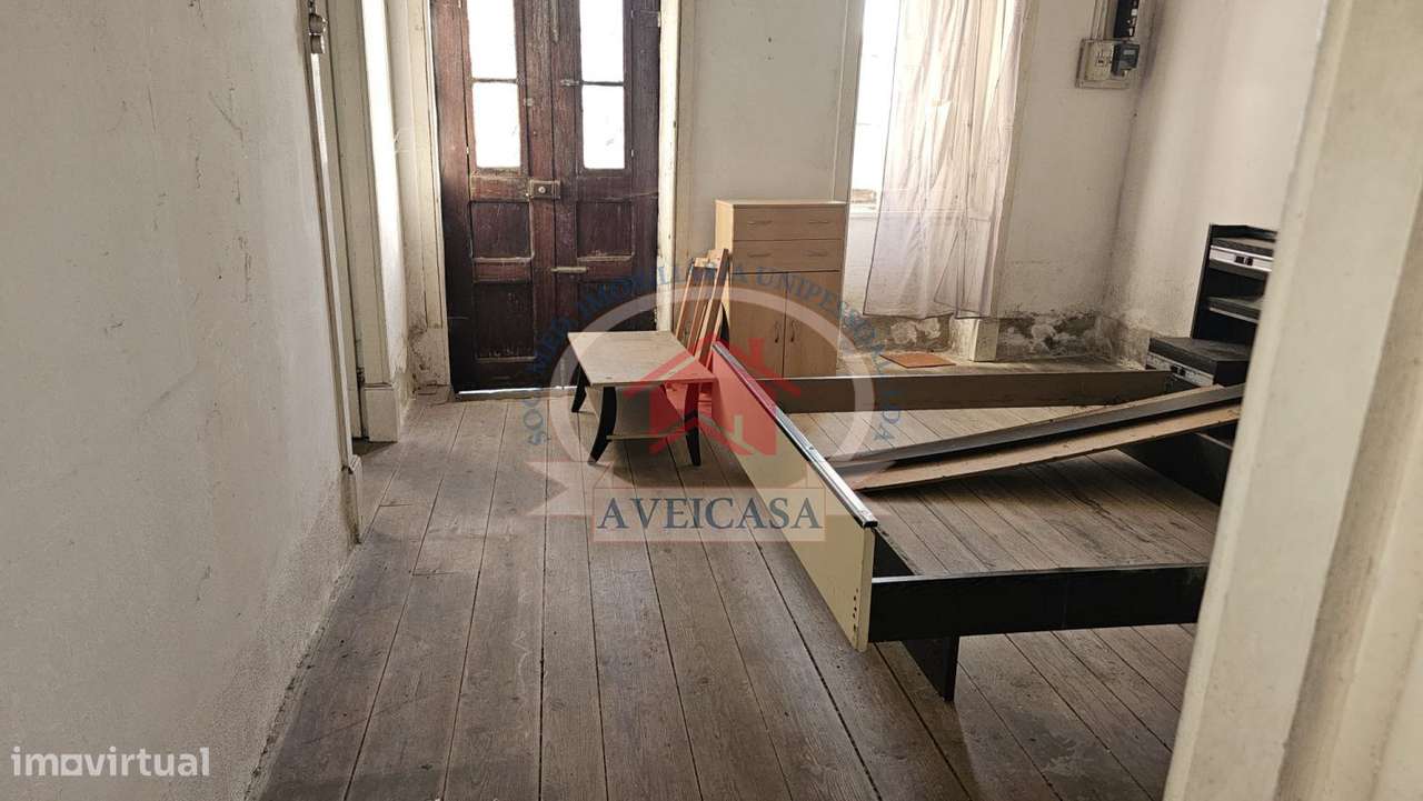 CASA GANDARESA EM VERDEMILHO PARA RECUPERAR-46