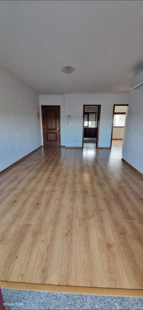 T2 com garagem, Horta das Tâmaras - Grande imagem: 3/4