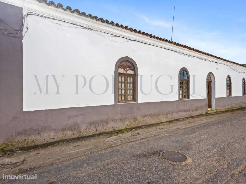 Solar Histórico de 1936 com Grande Quinta no Centro da Vila Oportun... - Grande imagem: 2/25