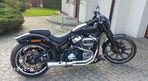 Harley-Davidson Softail Breakout - 31