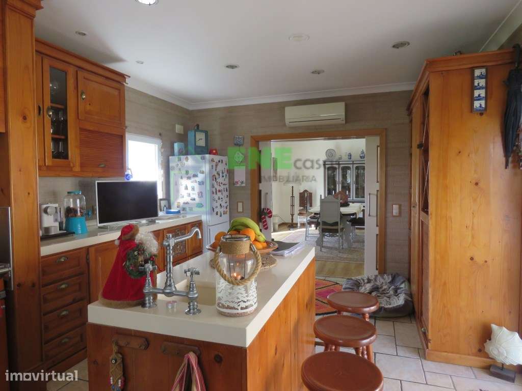 Moradia T5 Isolada em Barril-21