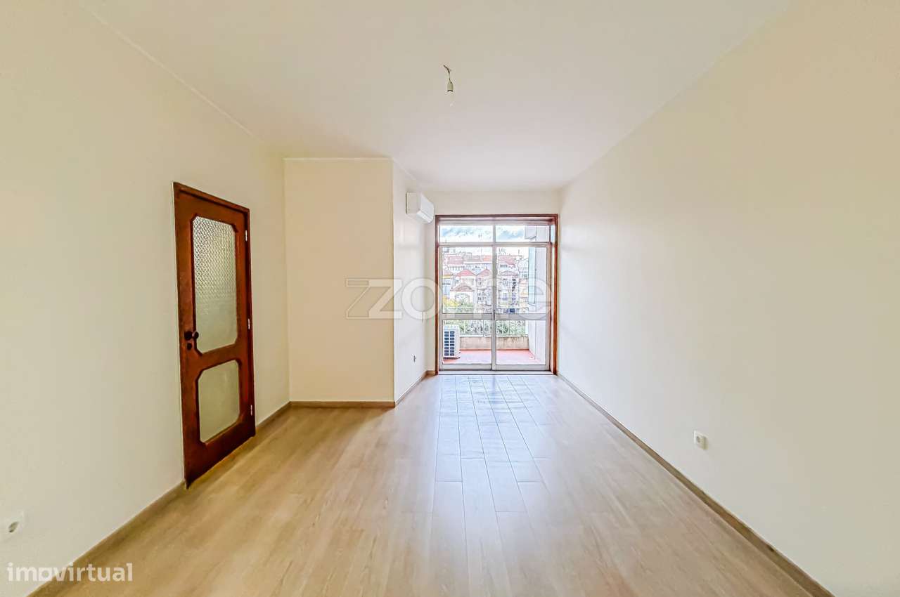 Arrendamento l Apartamento T3 junto ao Marquês - Grande imagem: 3/24