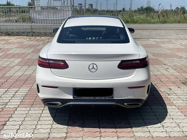 Mercedes-Benz E 400 4Matic Coupe 9G-TRONIC AMG Line - 10