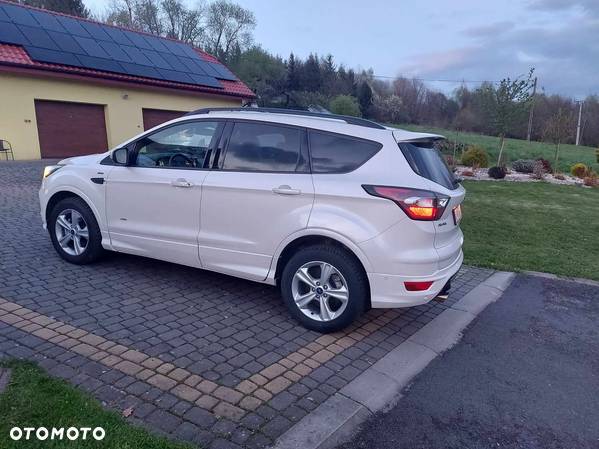 Ford Kuga - 15