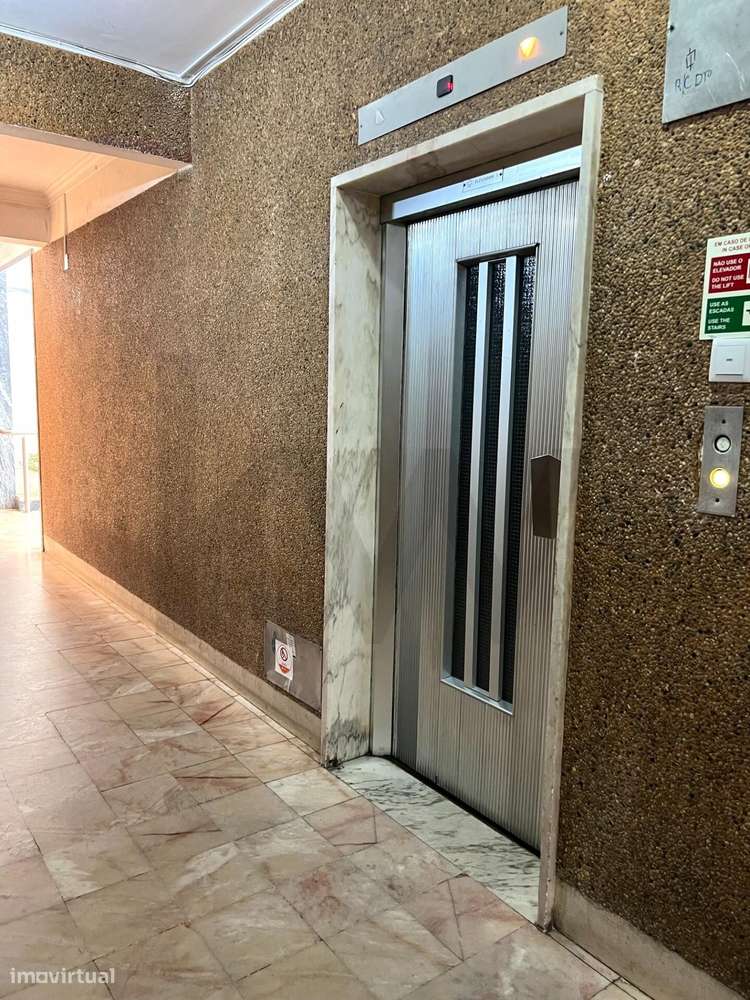 Excelente Oportunidade - Apartamento T4 na Portela - Grande imagem: 3/49