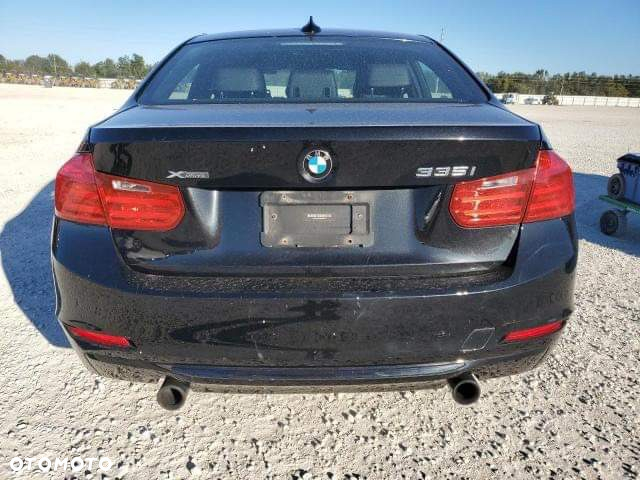 BMW Seria 3 335i xDrive Sport Line - 18