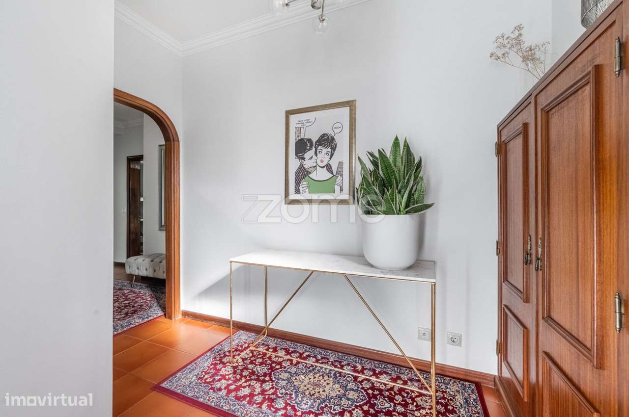 Moradia T4 | 335 m2 | Logradouro |Garagem | Vila Nova de Gaia - Grande imagem: 4/48