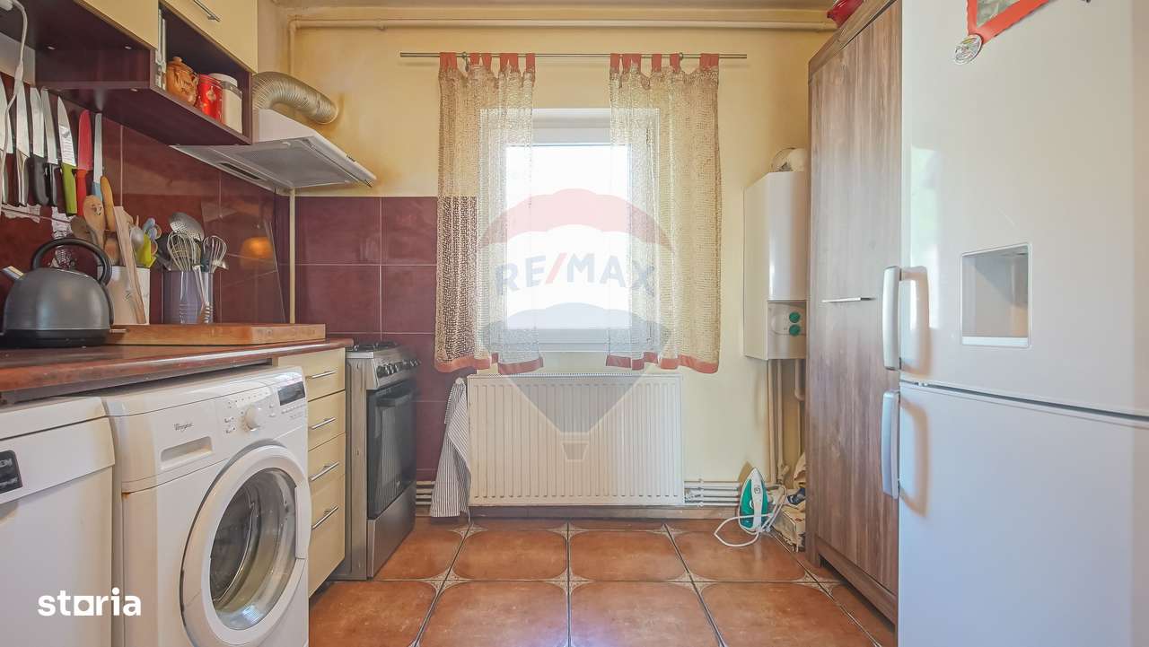 De vanzare 4 camere Racadau-zona Parcul Trandafirilor-6