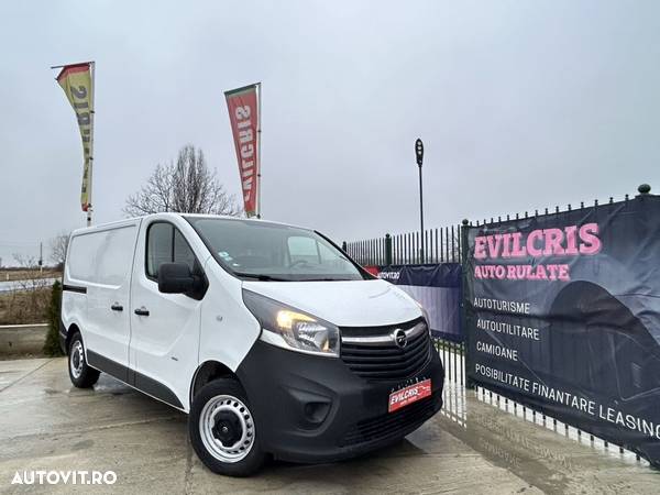 Opel Vivaro Biturbo - 32