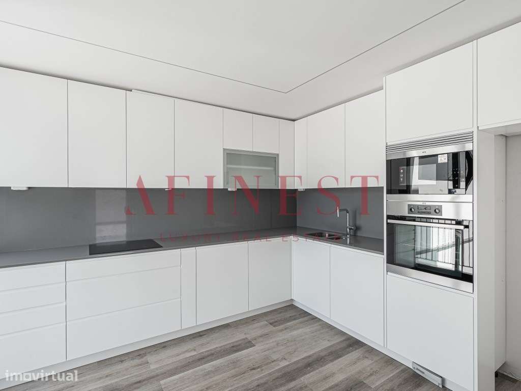 MORADIA T4 EM CARCAVELOS - Grande imagem: 2/37