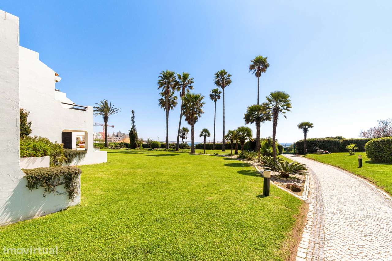 Penthouse Excecional com Amplo Terraço e Vistas Panorâmicas para o Mar-34