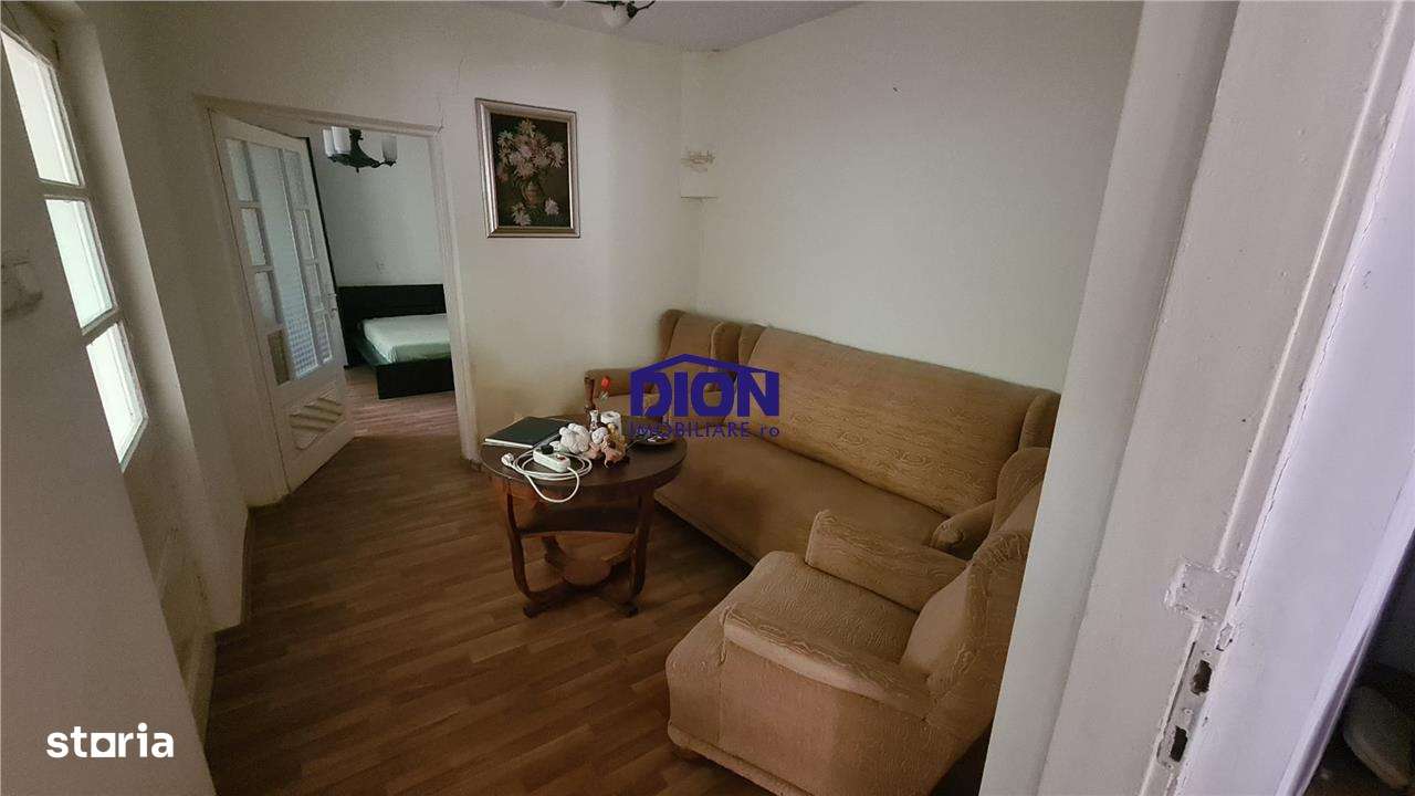 Central -Casa si teren in  municipiul Calarasi--Grivita - Imagine principală: 3/11