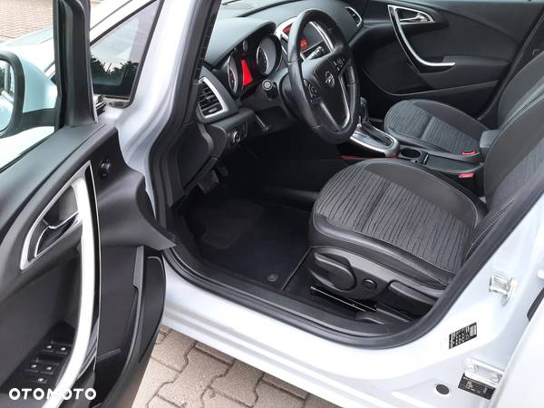 Opel Astra 1.4 Turbo Automatik 150 Jahre - 11