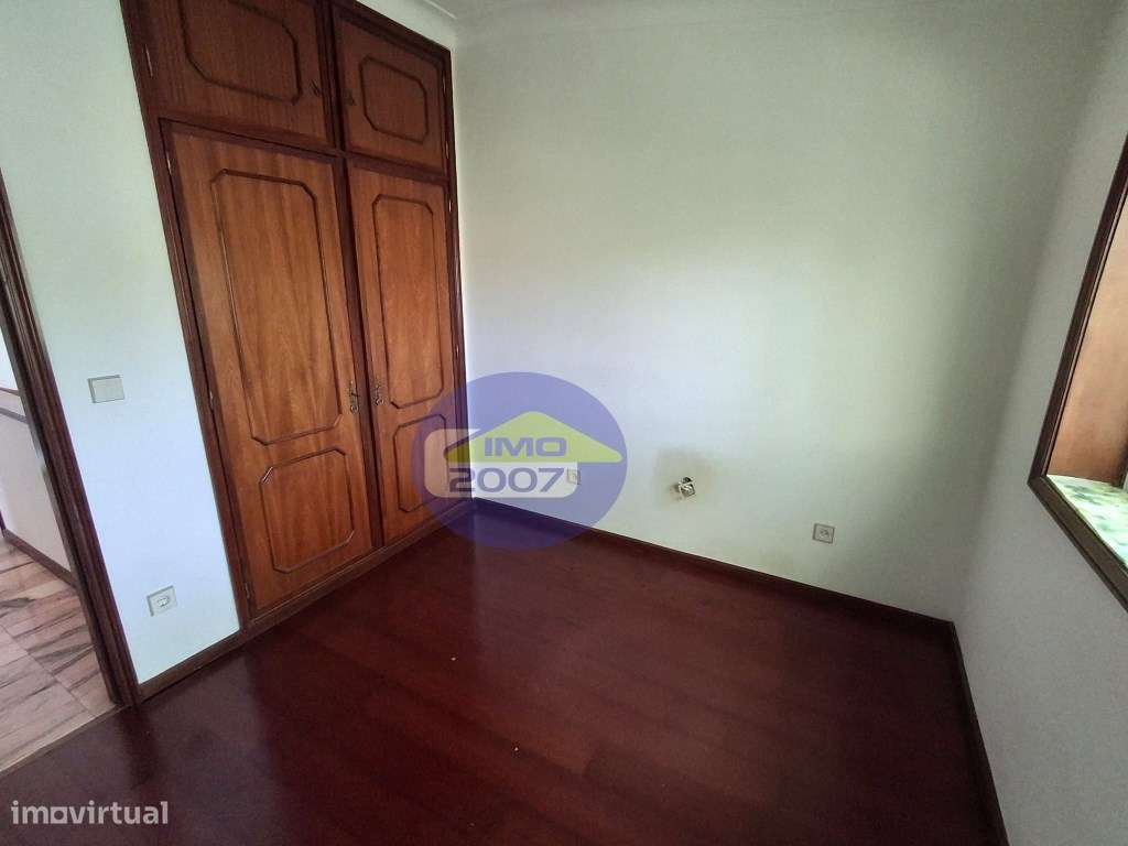 Moradia T3 em Miramar-27
