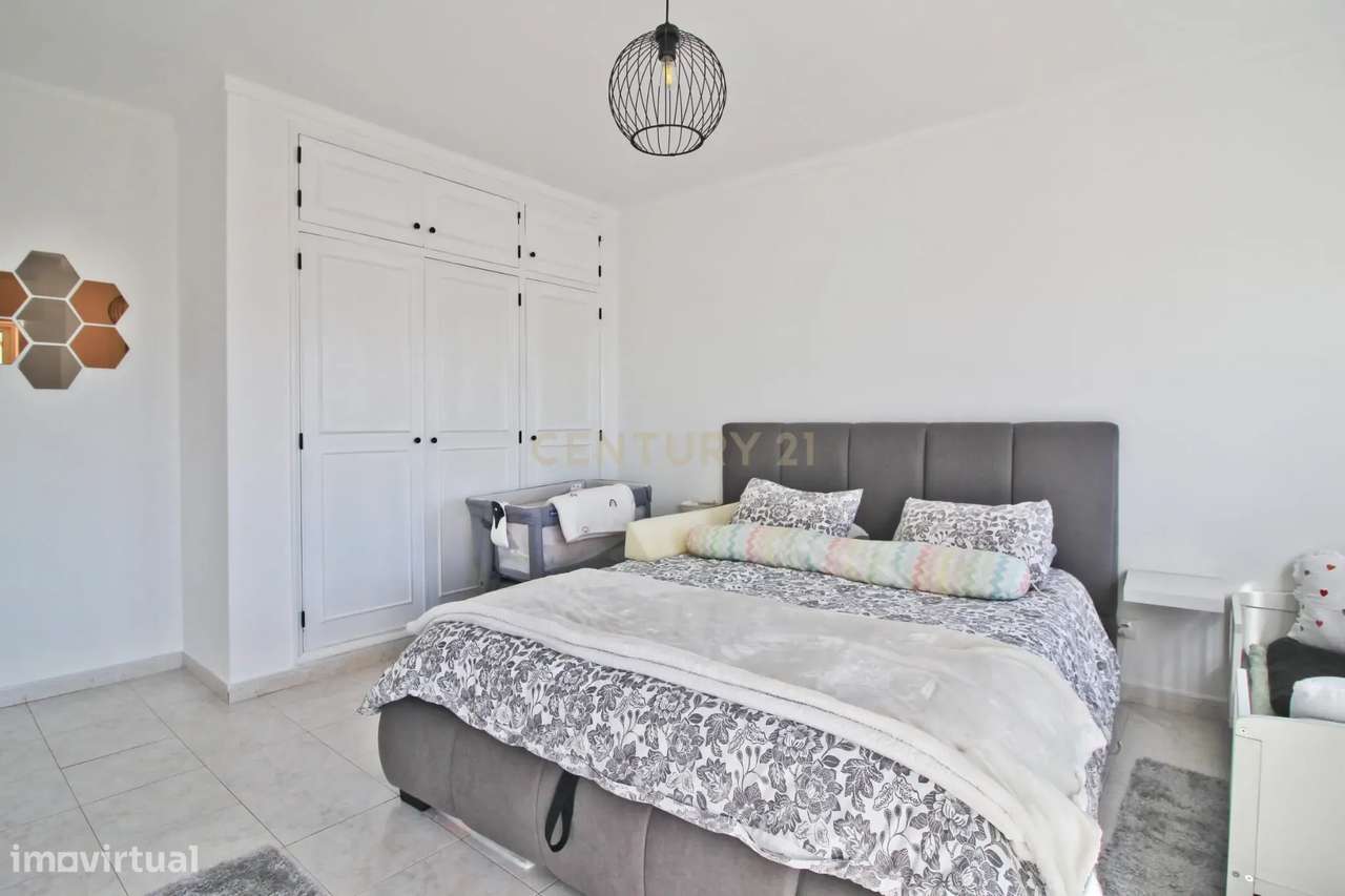 Apartamento T2 situado em Odiáxere, lagos.-7