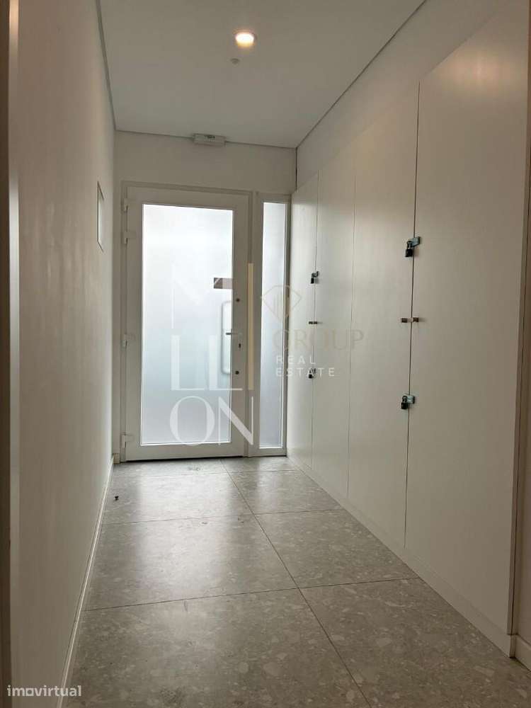 Excelente Apartamento e Localização Privilegiada em Ponta Delgad - Grande imagem: 4/23