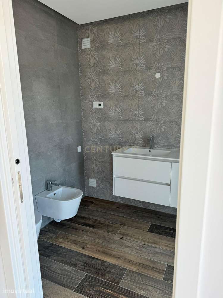 Moradia T3 de arquitetura contemporânea na Lagoa de Albufeira-9