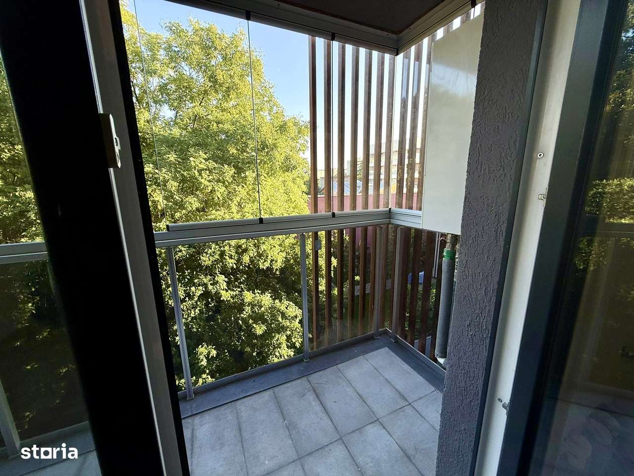 Studio Decebal | Bloc nou-8