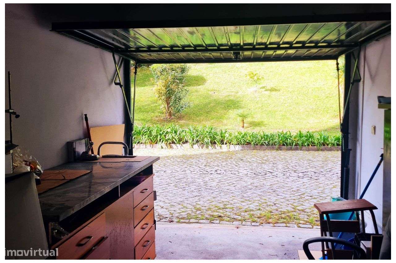 Coimbra T3 desafogado com garagem-22