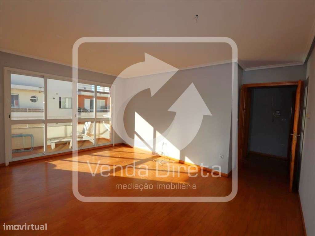 Apartamento T3 com Varanda, Parqueamento e Arrecadação Alhos Vedros - Grande imagem: 5/20