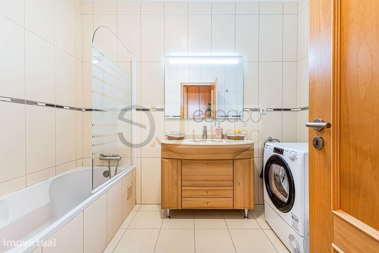 A. Pêra - Luxo - Apartamento T2 C/ Garag. + Piscina-20