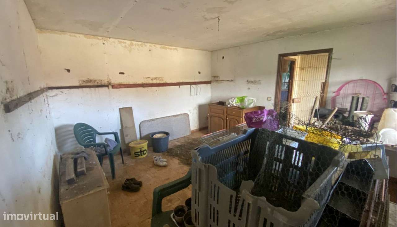 Venda de duas Moradias em ruínas, Rio Mau, Vila do Conde - Grande imagem: 2/32