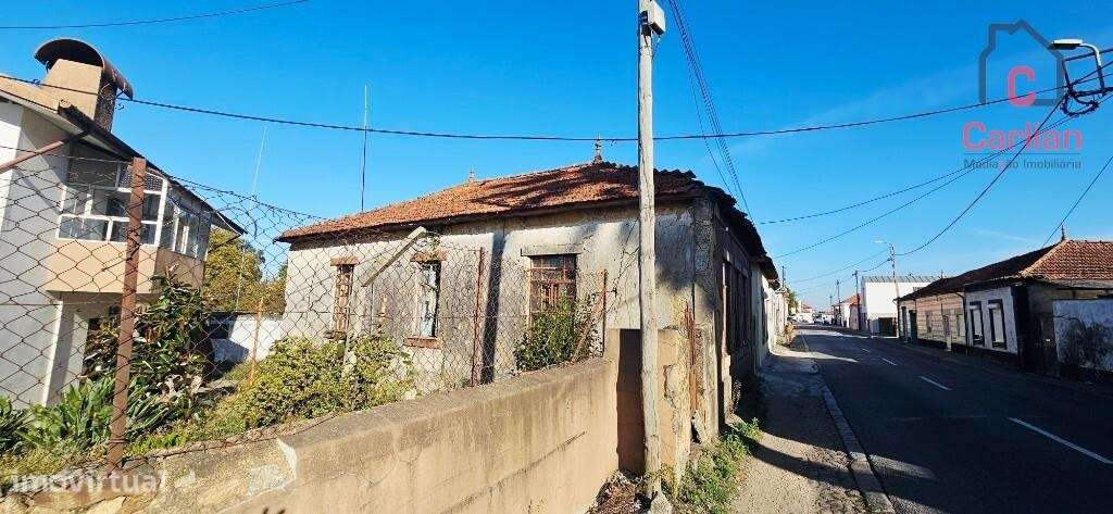 CONJUNTO DE 2 MORADIAS EM GULPILHARES-29