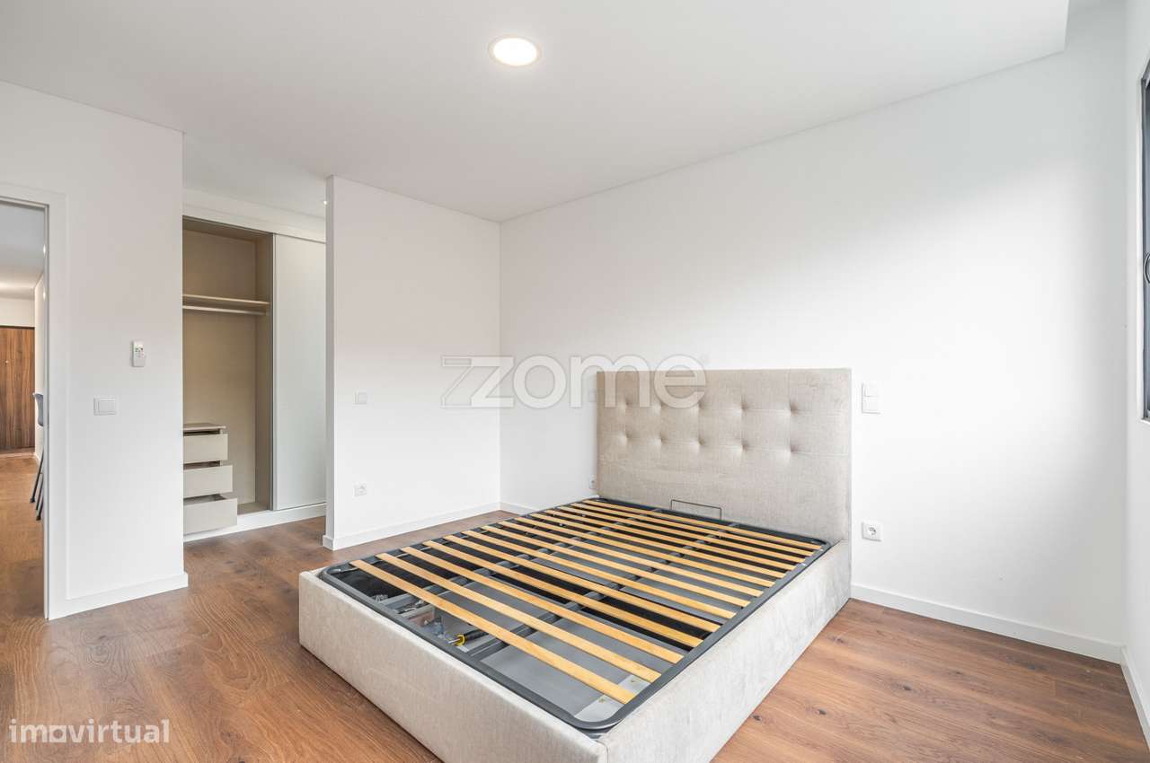 Apartamento T2 novo no centro do Caniço-19