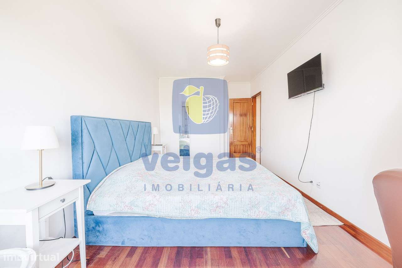 Apartamento T2 como novo, equipado e mobilado em Fitares-9