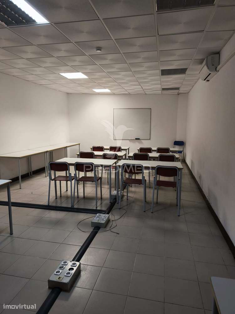 Albufeira - Loja para escritórios/consultórios/ginasios no centro d... - Grande imagem: 5/14