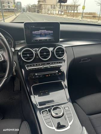 Mercedes-Benz C 220 CDI DPF Automatik Avantgarde - 12