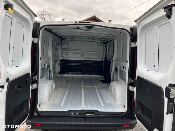 Renault TRAFIC - 9