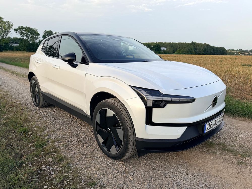 Volvo EX30 2025