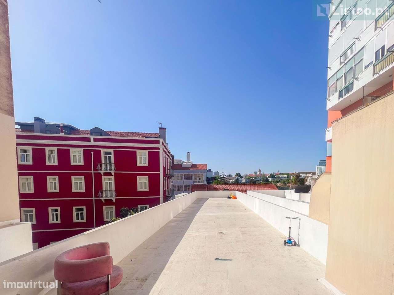 T2 Alvalade com Terraço e Garagem-6