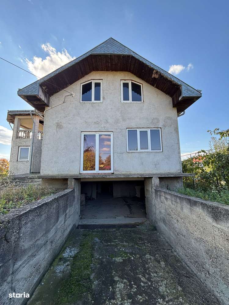 De vanzare casa din caramida 4 camere Pret 75000e - Imagine principală: 4/19