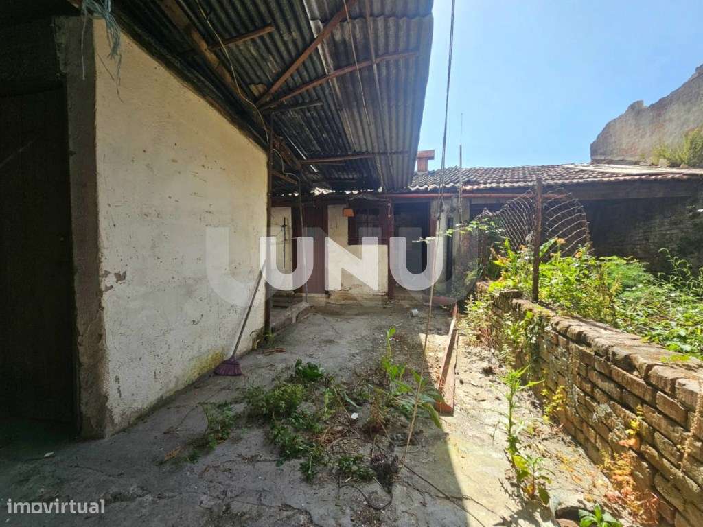 Prédio Urbano - Pleno Centro da Cidade de Viseu-22