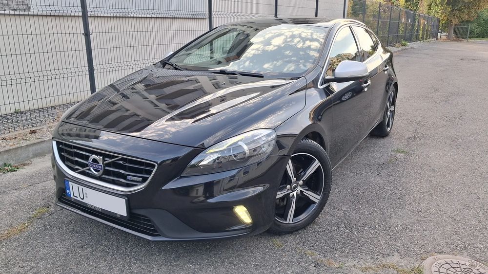 Volvo V40 II (2012-) D2 R Design 2014